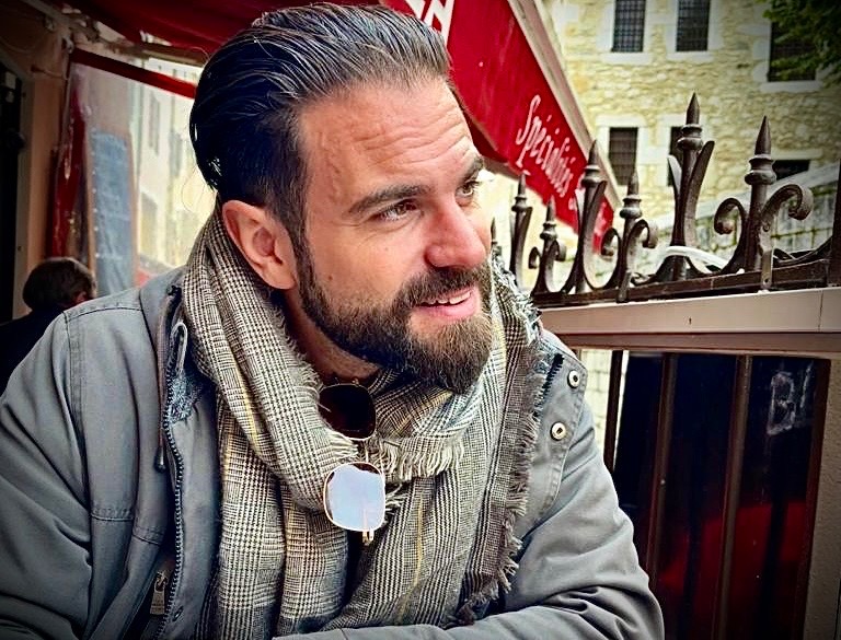 photo portrait Cedric marques coach bien être et naturopathie 