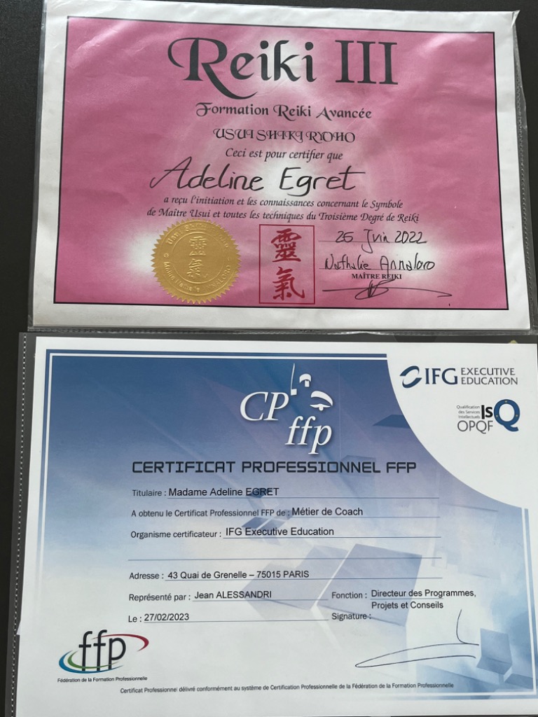 photo diplome Adeline EGRET