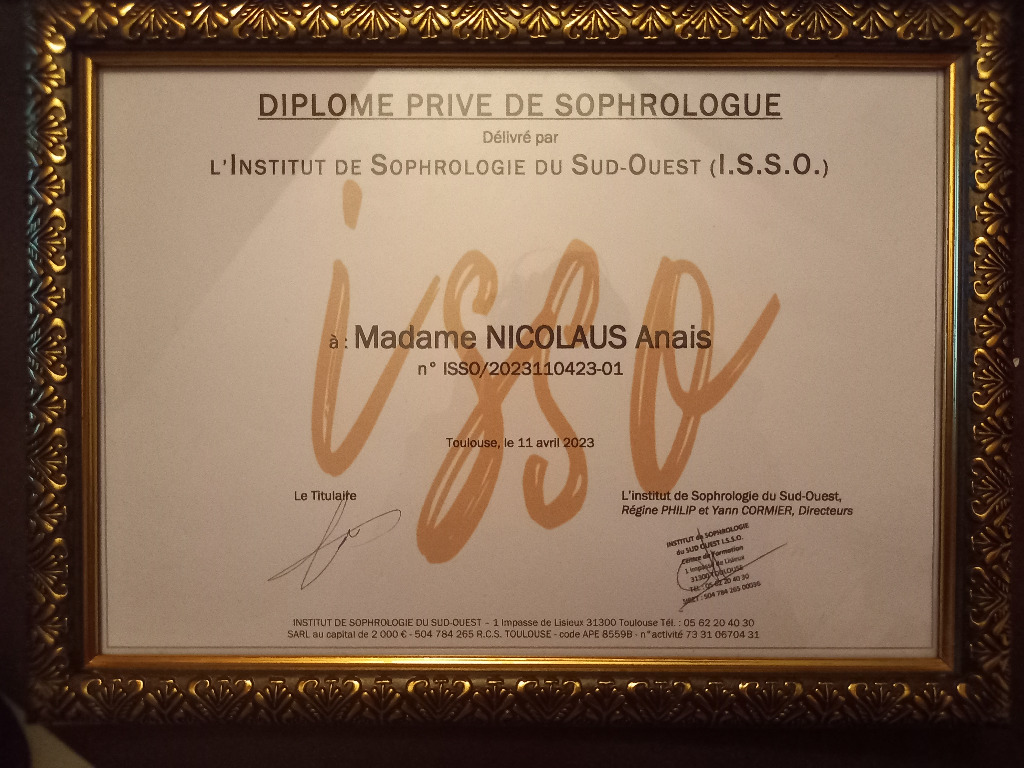 photo diplome Nicolaus anaïs