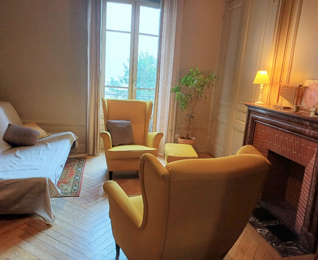 photo cabinet Isabelle Colleoni