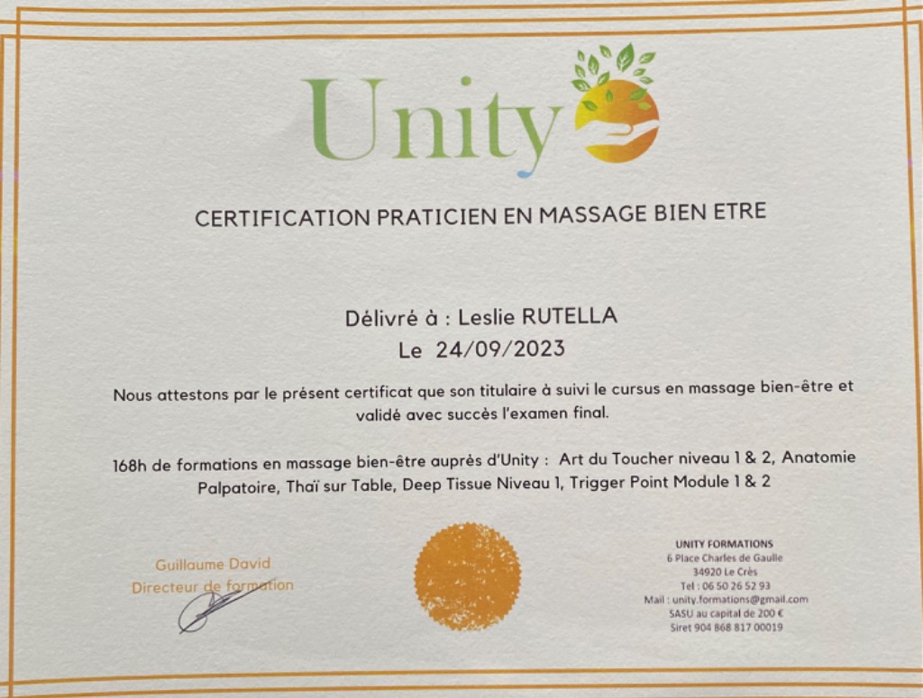 photo diplome Leslie massage relaxation et corps zen