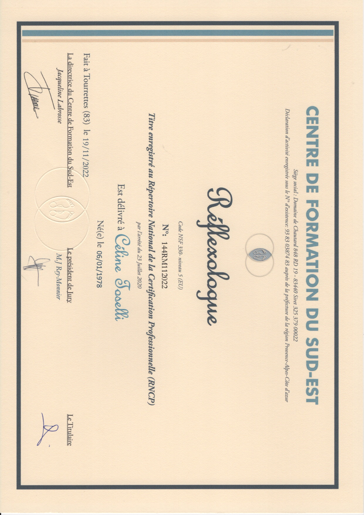 photo diplome Celine Toselli EI