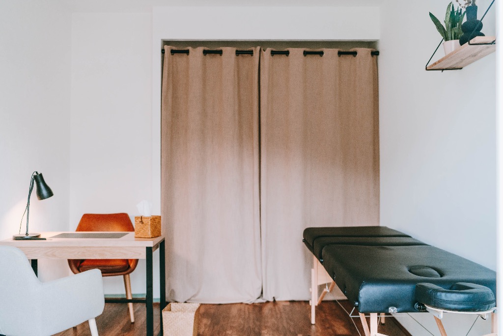 photo cabinet Léa Freddi