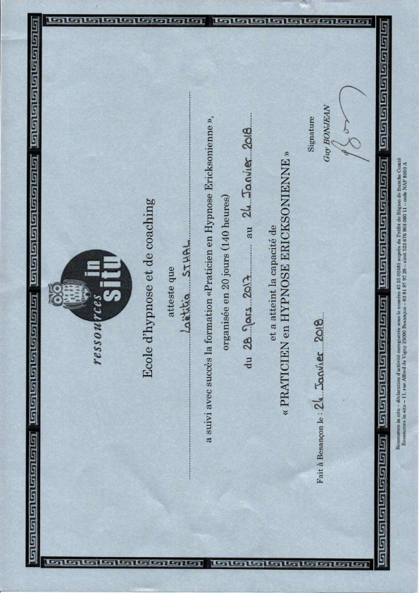 photo diplome Formation & hypnose 63 -Laetitia Sthal