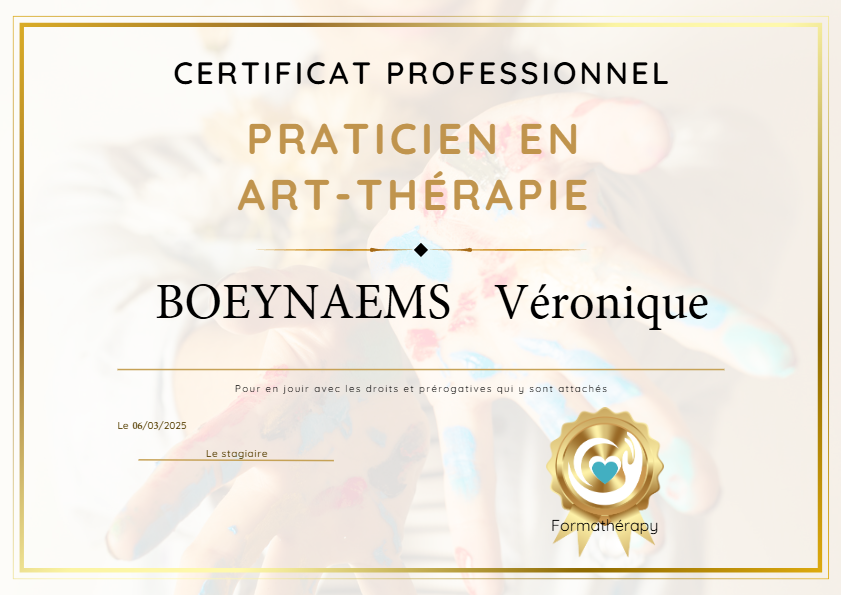 photo diplome Véronique Boeynaems Art-D-Tre-Soi