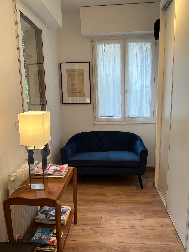 photo cabinet Hélène BOUVET