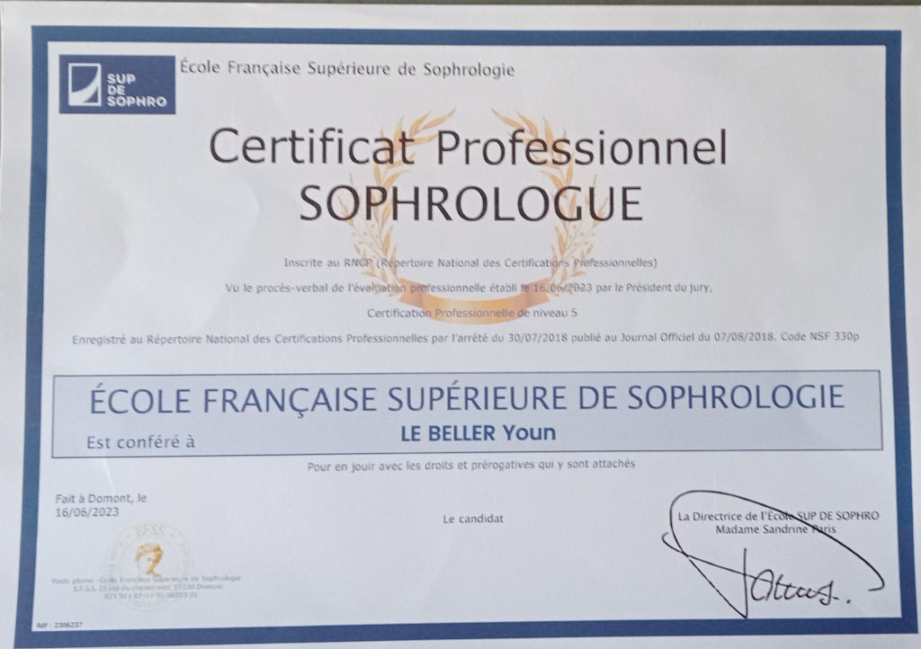 photo diplome Youna LE BELLER - Sophrologie