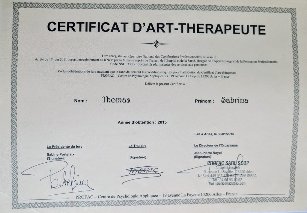 photo diplome Sabrina Guebet