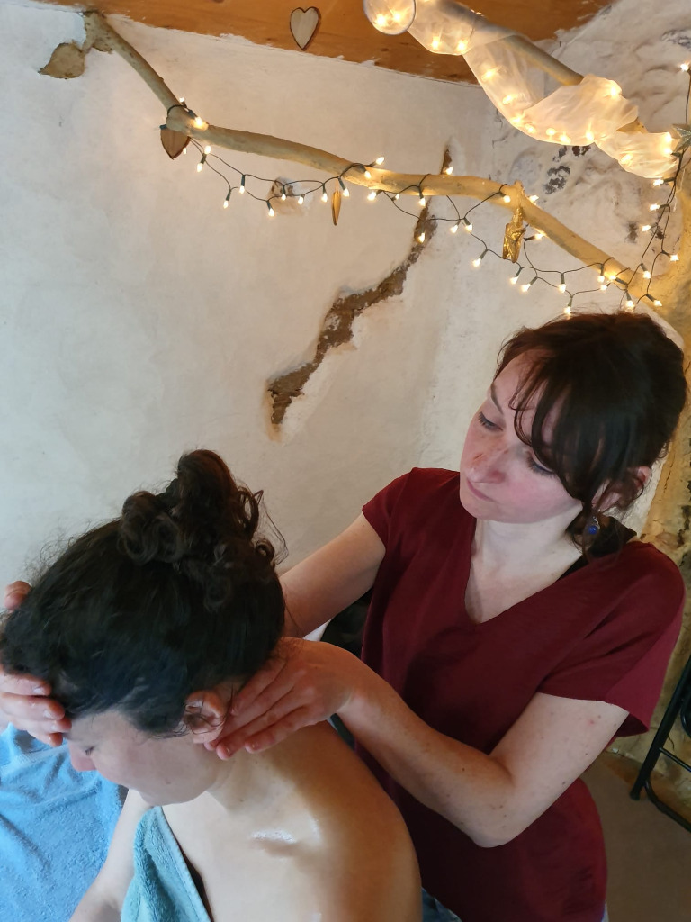 photo activite Julia Gautreau - Massages ayurvédiques