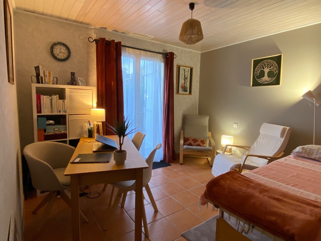 photo cabinet Sylvie DEROIDE 