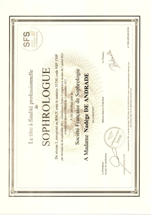 photo diplome Nadège De Andrade