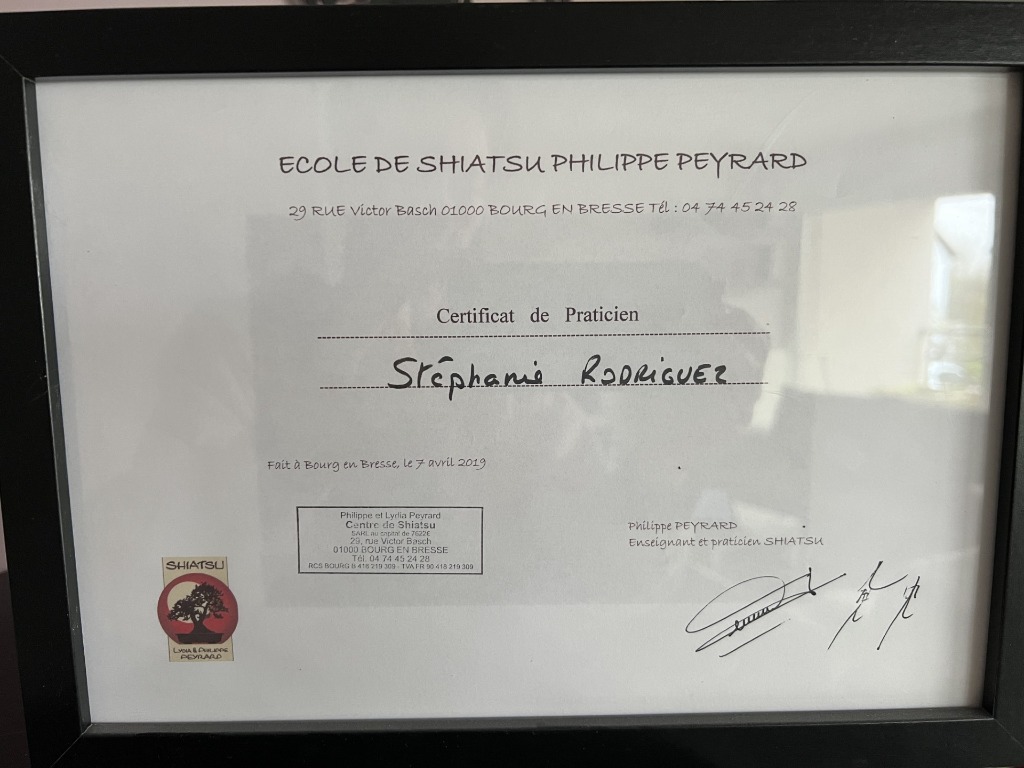 photo diplome Ô Ki Shiatsu - Stéphanie Rodriguez