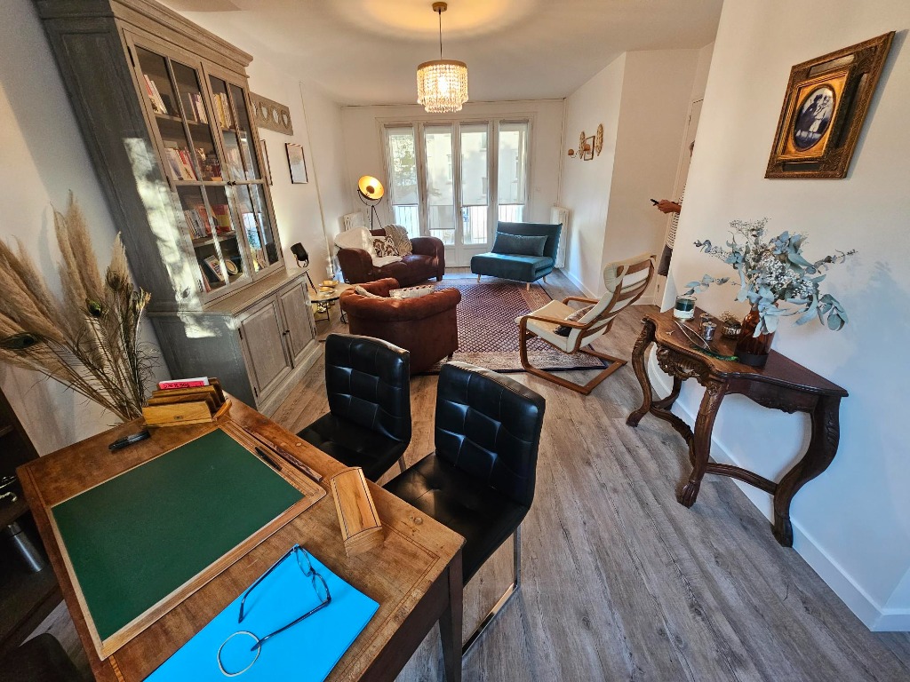 photo cabinet Frédérique Renahy