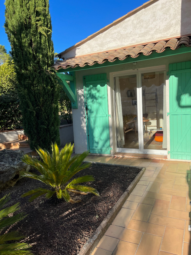 photo cabinet Le monde de Charly