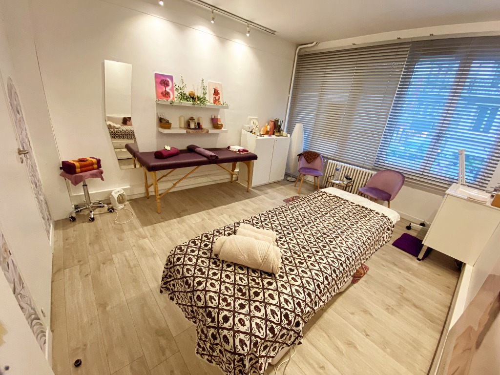 photo cabinet Massage Bali