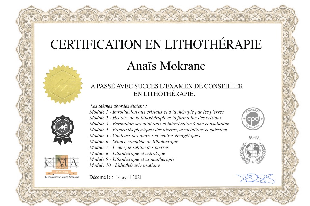 photo diplome Anaïs Mokrane