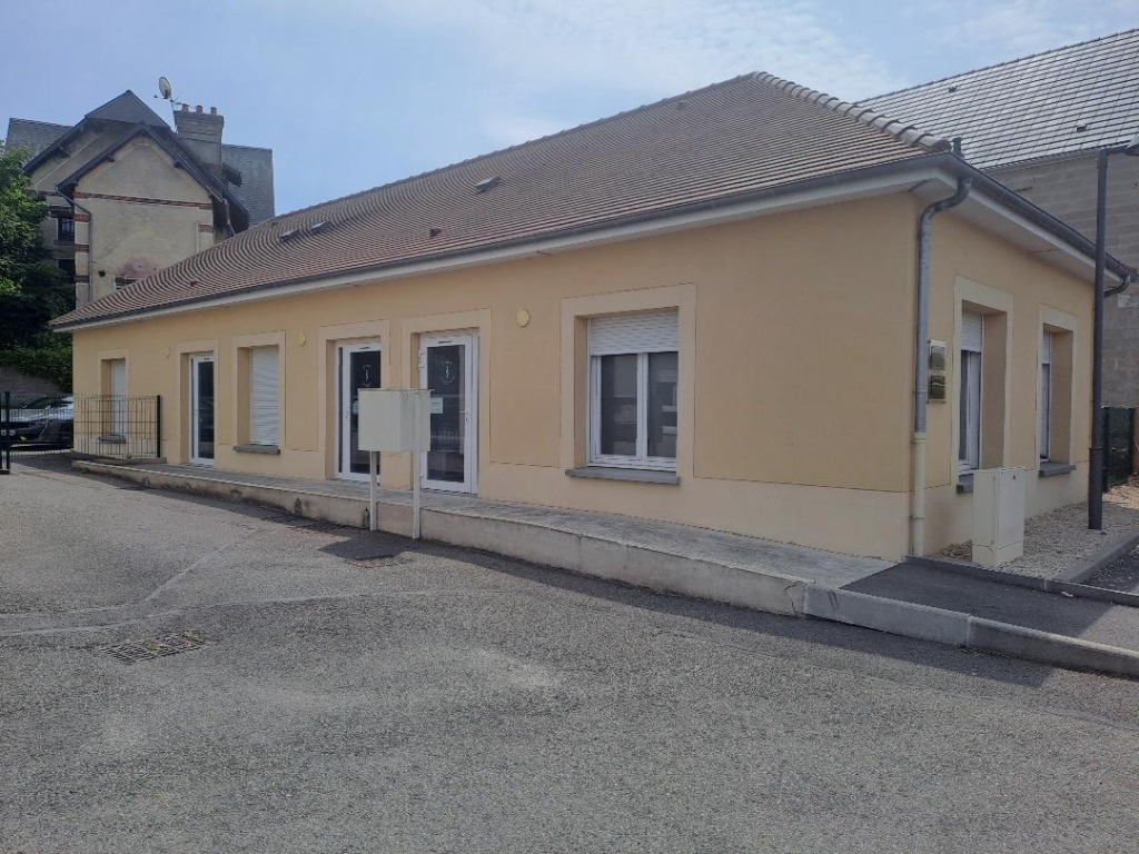 photo cabinet POULAIN Mélanie