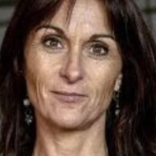 Les Mains de Fée au Cœur en Soie