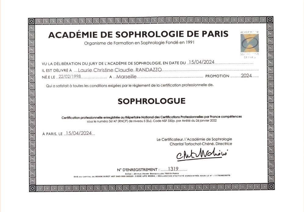 photo diplome Laurie RANDAZZO