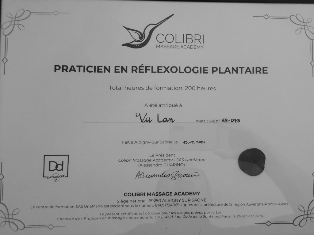 photo diplome Lan VU Massage & Réflexologie 