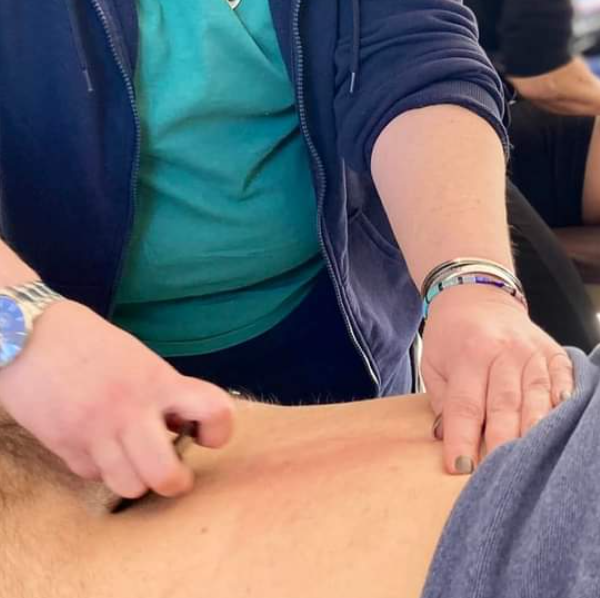 Nouveau souffle, main qui apaise