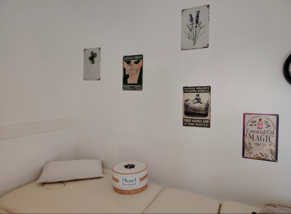 photo cabinet Santé la différence, main qui apaise