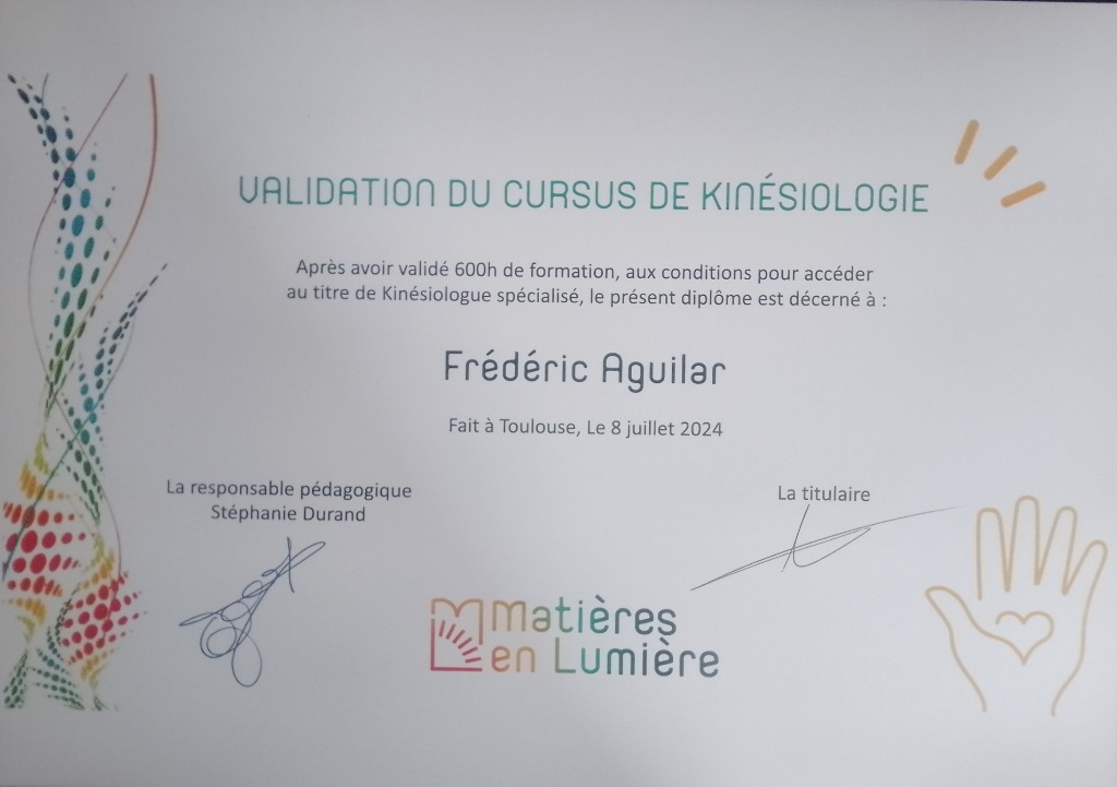 photo diplome Kinésiologue Frédéric Aguilar - Humains & Animaux