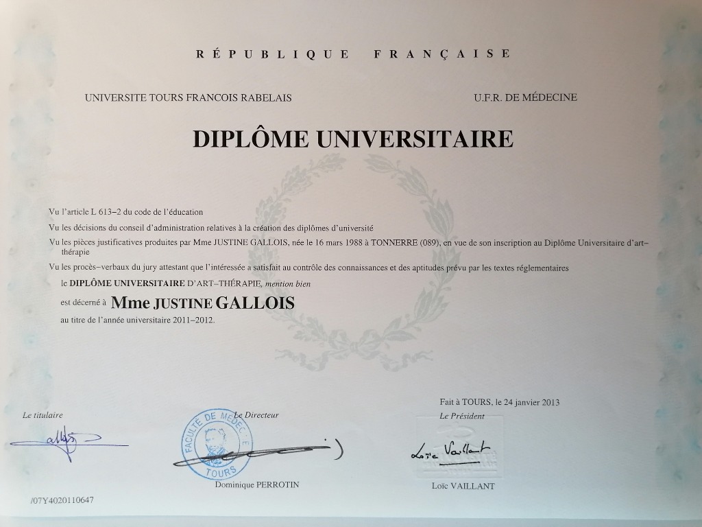 photo diplome Cabinet Nona