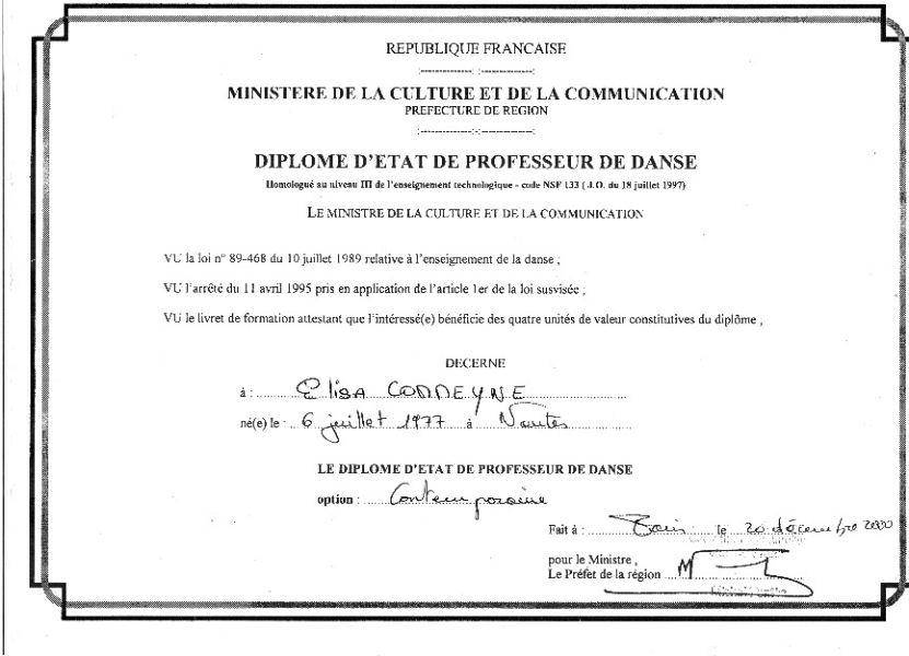 photo diplome Elisa Commeyne