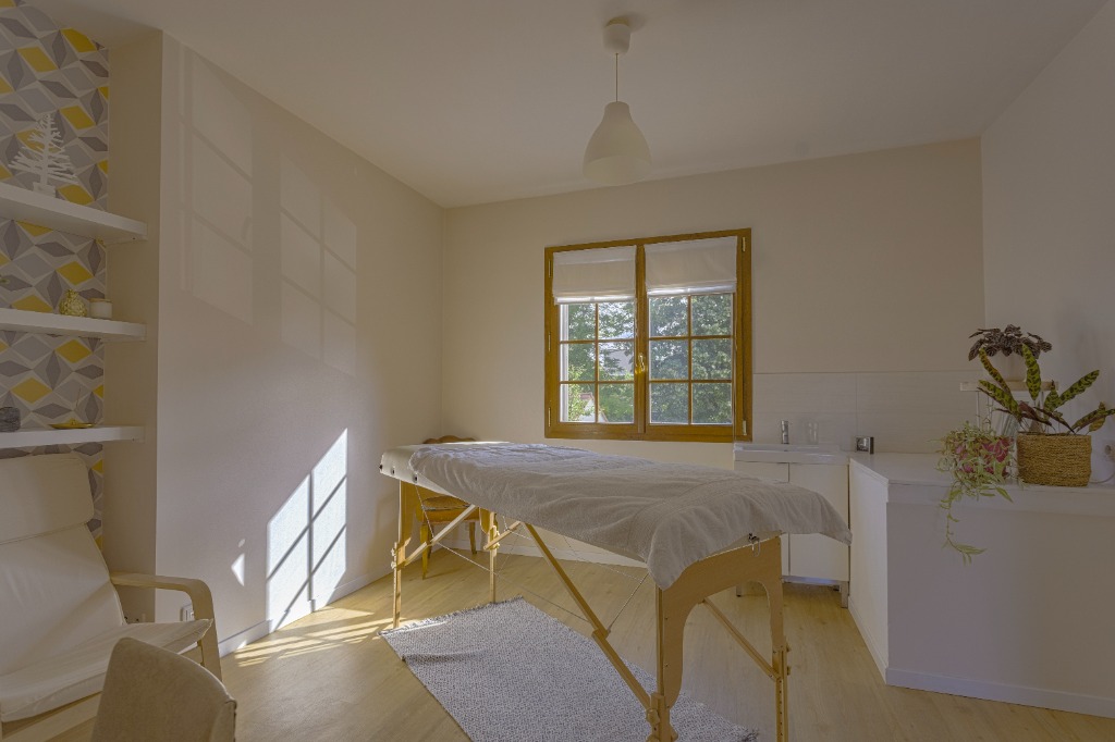 photo activite CYRIL LARGY MAGNETISEUR PARIS & ESSONNE