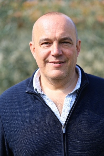 photo portrait CYRIL LARGY MAGNETISEUR PARIS & ESSONNE