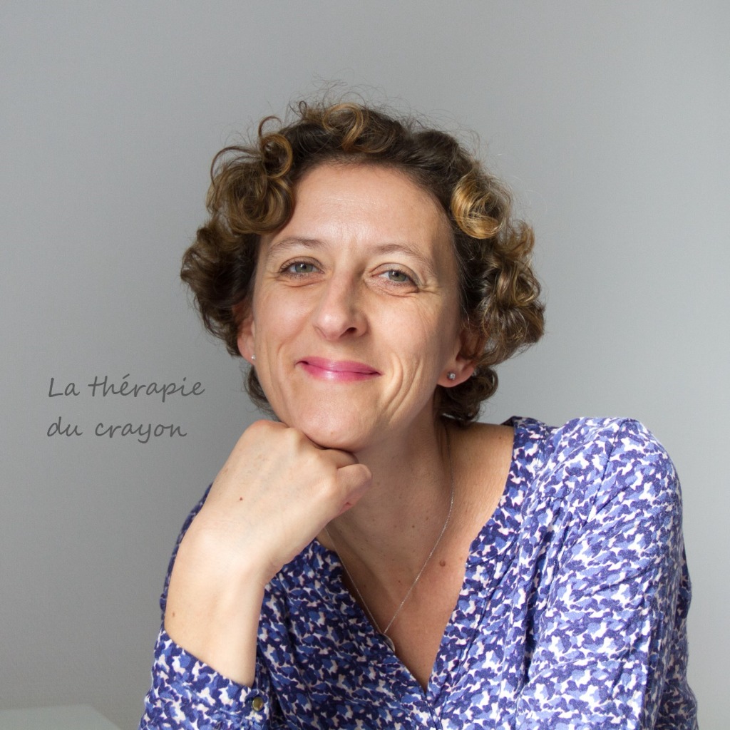 photo portrait Dorine Beaumont La thérapie du crayon