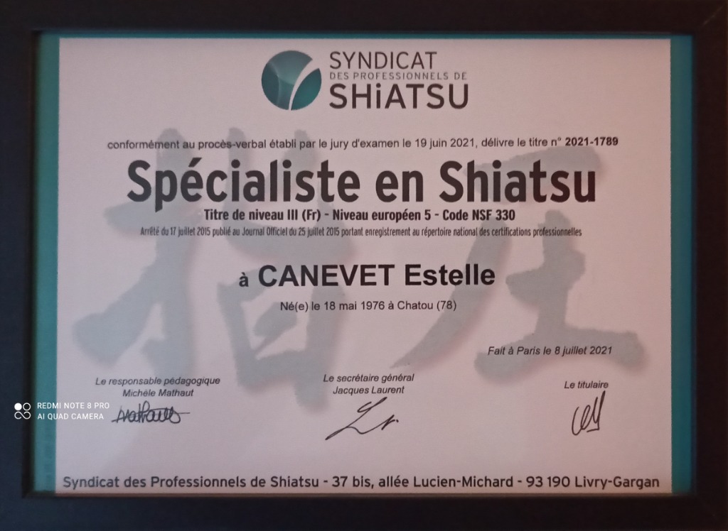 photo diplome Estelle Canevet 