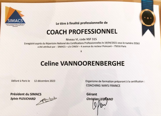 photo diplome CELINE VANNOORENBERGHE