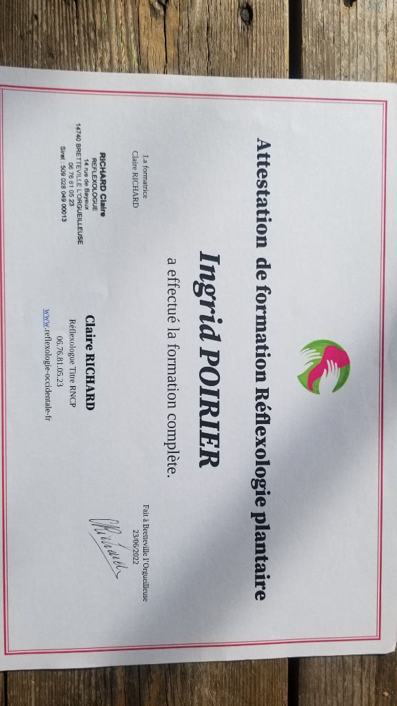 photo diplome Ingrid Poirier - Réflexologue