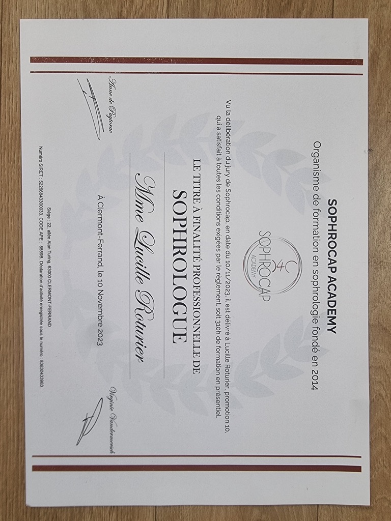 photo diplome Lucille Pétill’Âmes