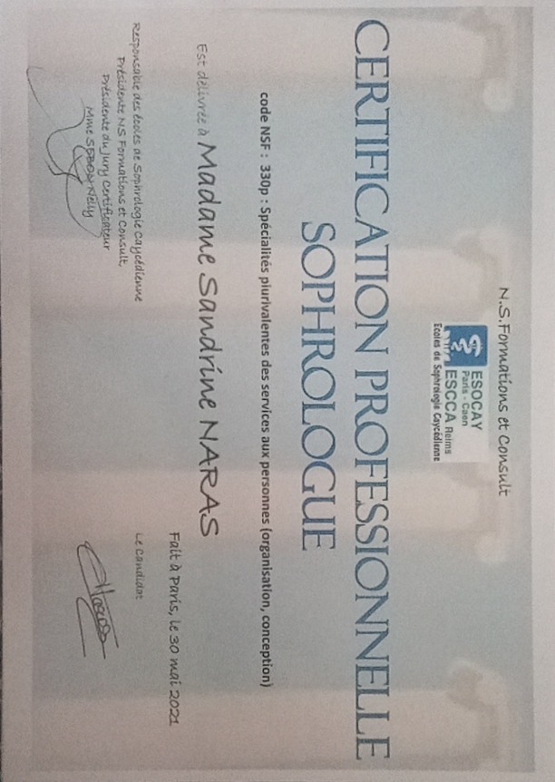 photo diplome Sandrine NARAS 