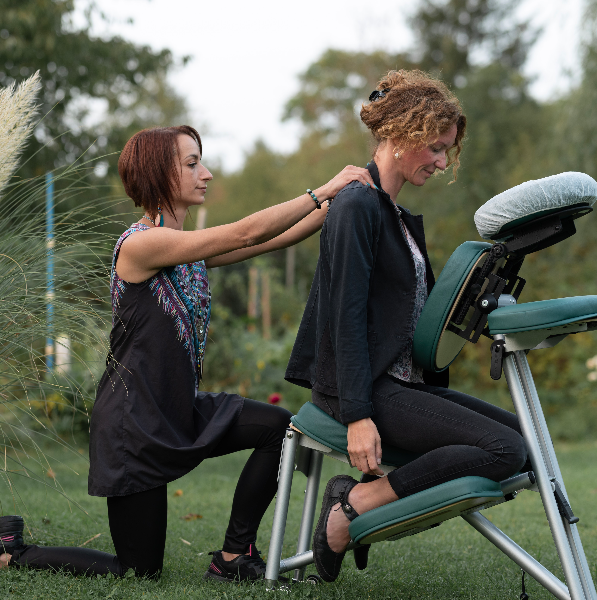 Deux mains vers Soi / Julie Grünenwald 