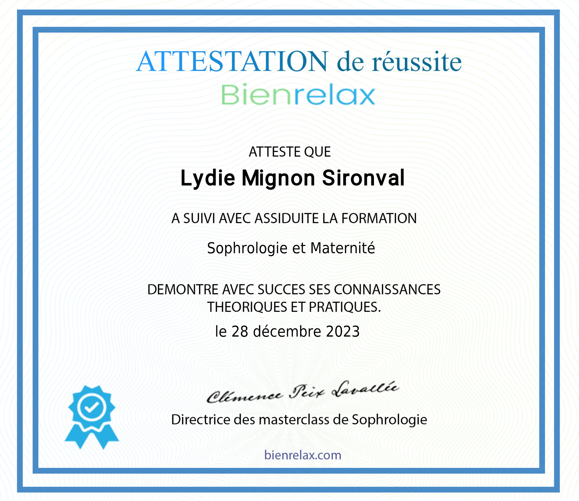 photo diplome Lydie Sironval 