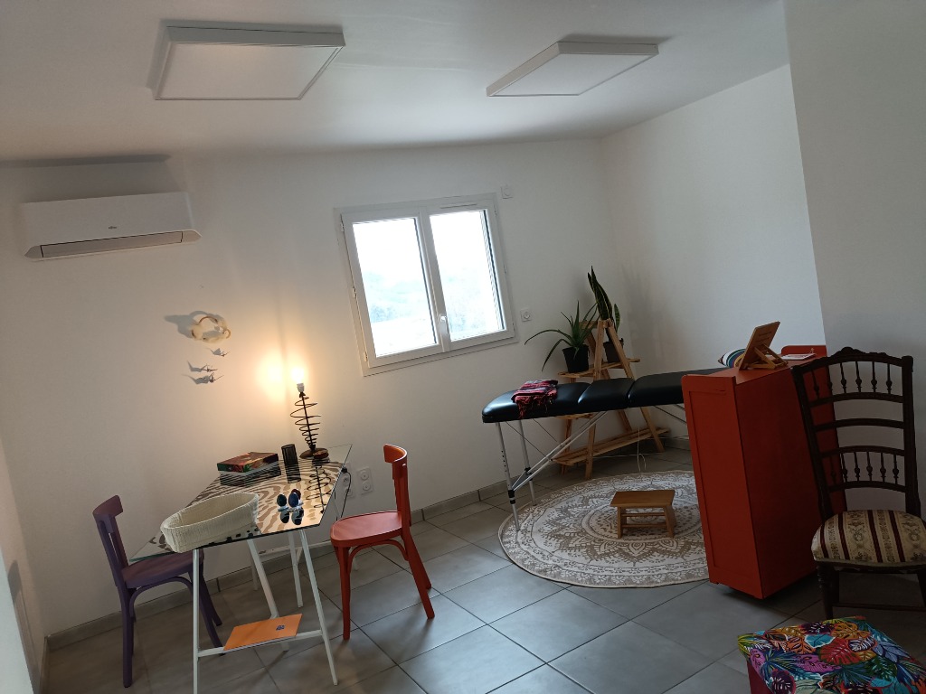 photo cabinet Naiara Ibar kinésiologie