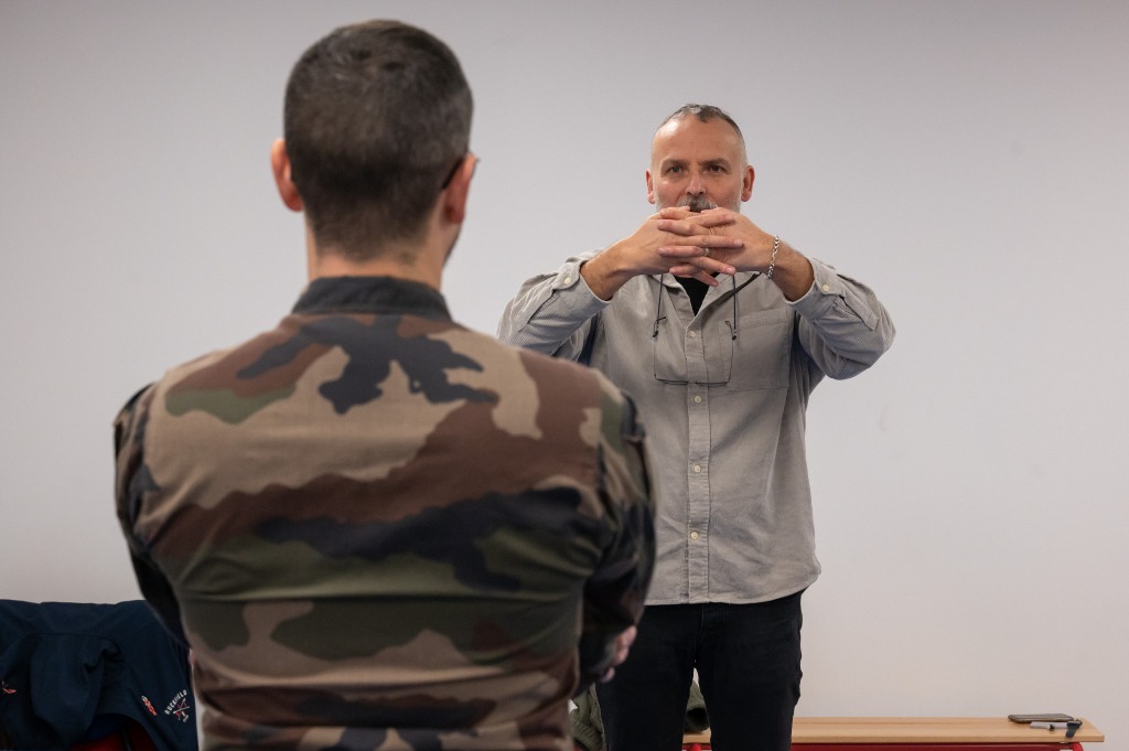 photo seance Frédéric Marjot Sophrologue