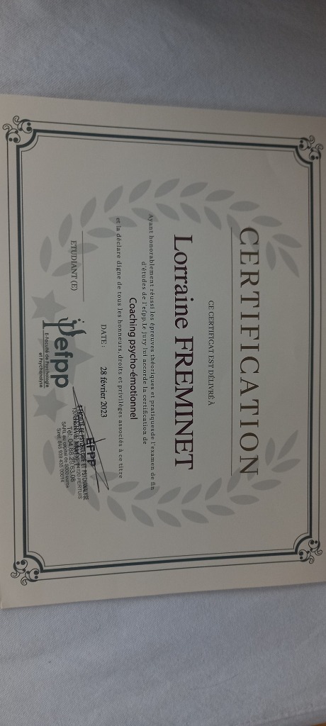 photo diplome Lorraine Fréminet Coaching