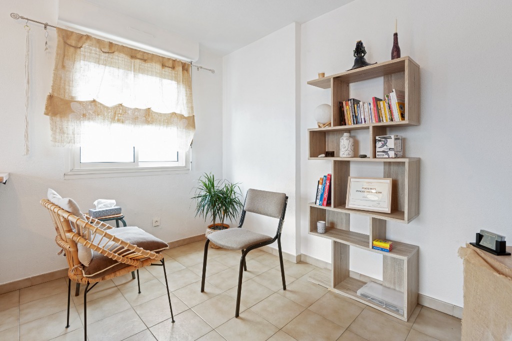 photo cabinet Greg Konkobo