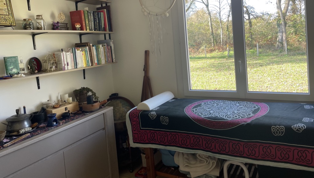 photo cabinet Magnétiseur Guérisseur Gwennaëlle