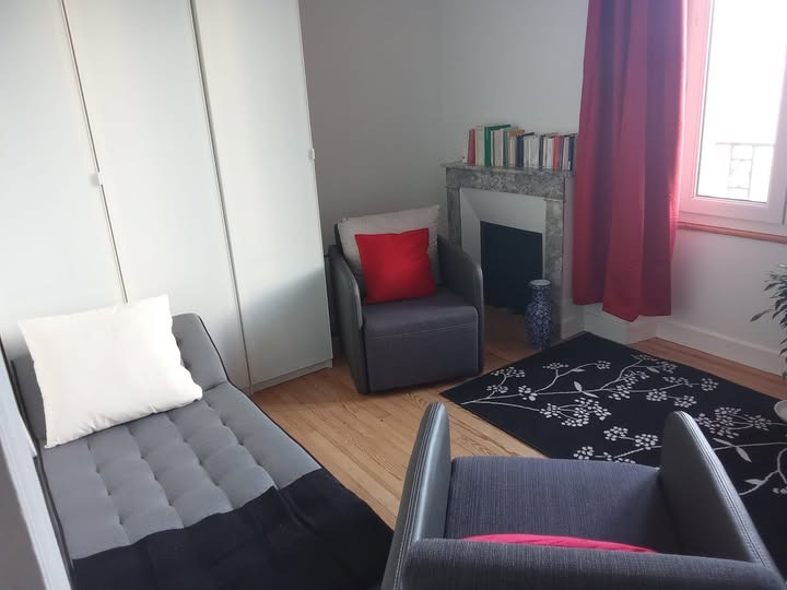 photo cabinet Michel Lascarrou