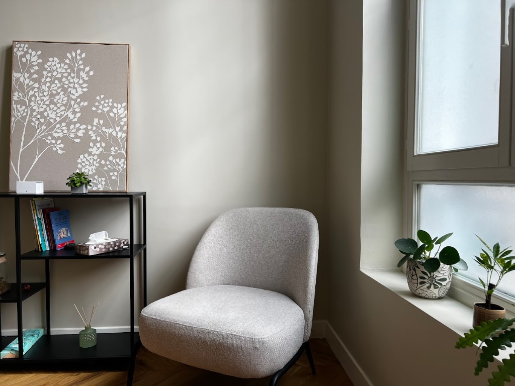 photo cabinet Emmanuelle Sénéclauze