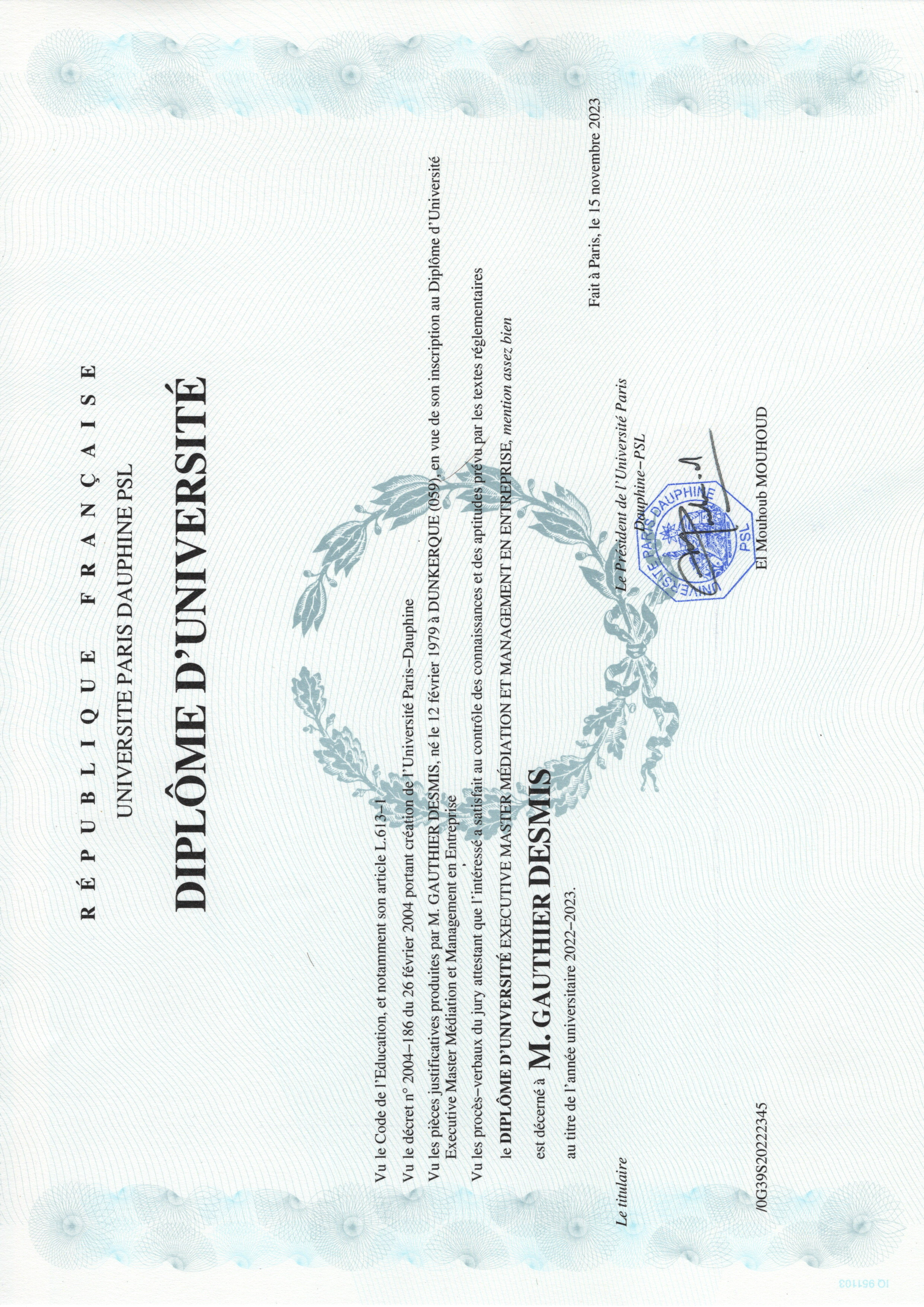 photo diplome Gauthier Desmis Médiation