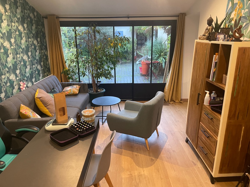 photo cabinet Adrien Broni