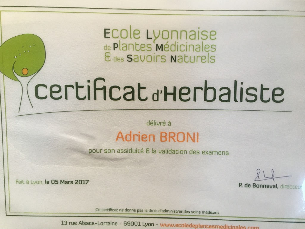 photo diplome Adrien Broni