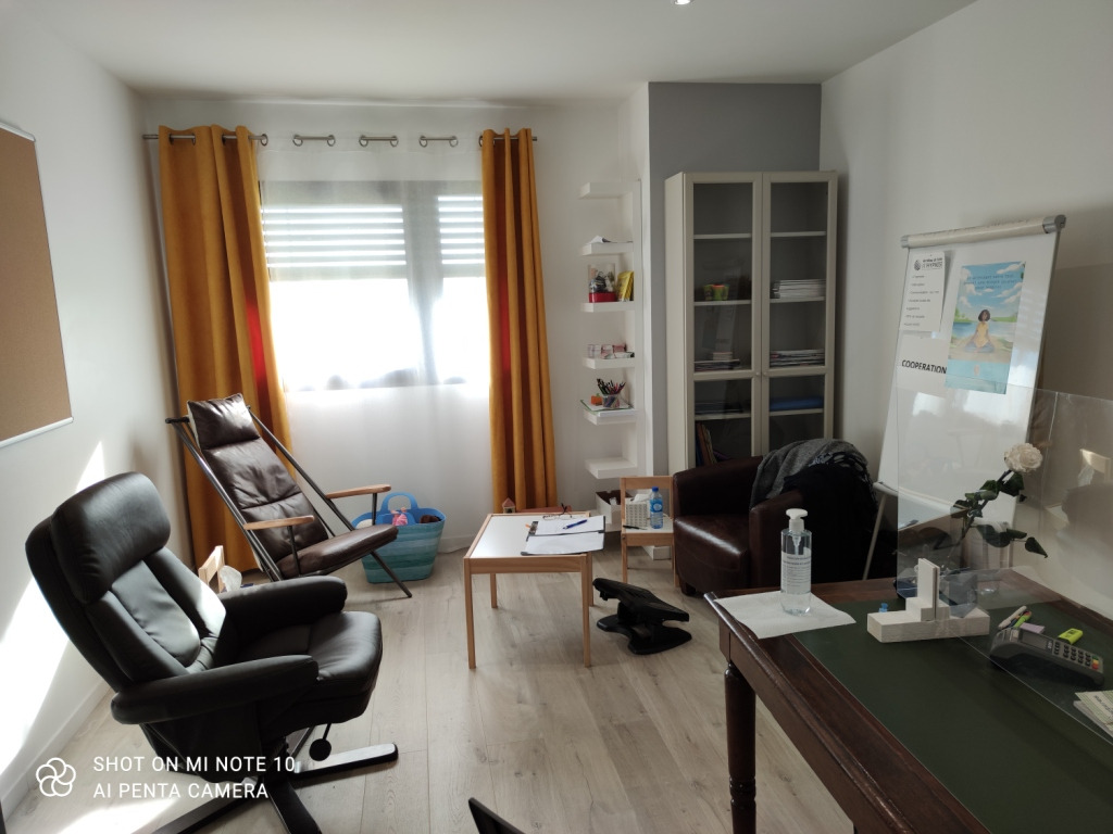 photo cabinet Fabienne CHHOEUN